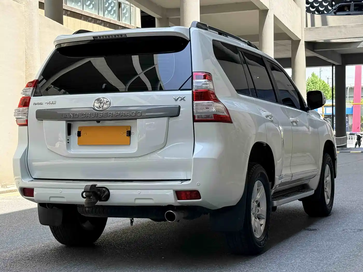 Toyota Prado 2016 3.5L Auto VX фото 4