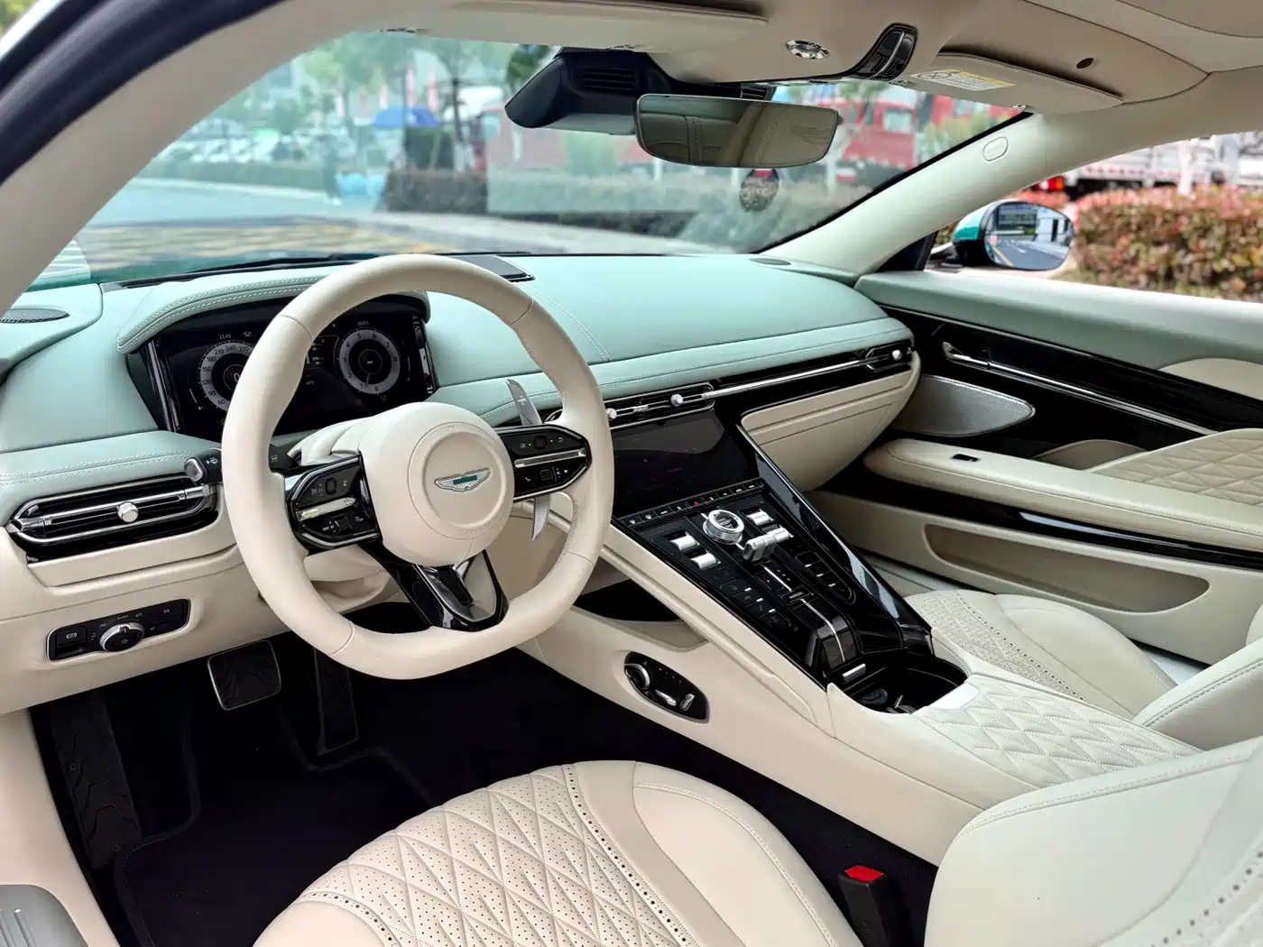 Aston Martin DB12 2025 2025 4.0T V8 Coupe