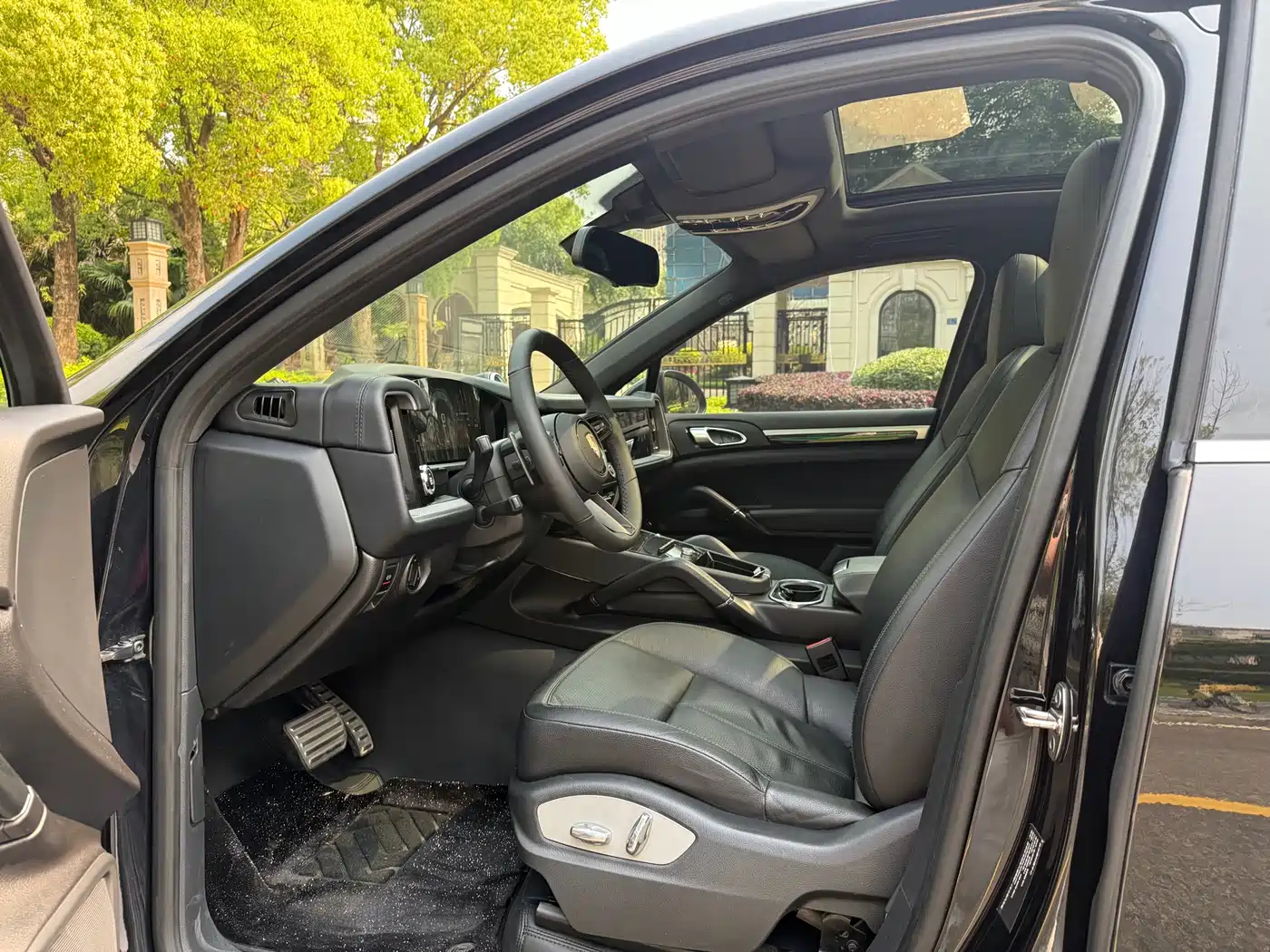 Porsche Cayenne 2011 Cayenne 3.0T фото 19