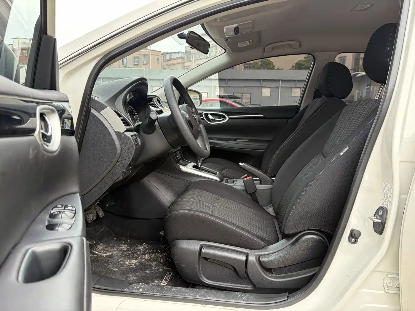 Nissan Sylphy 2025 2024 Facelift III Classic 1.6XE CVT Comfort Edition