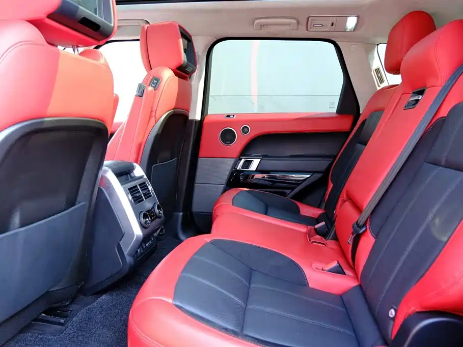 Land Rover Range Rover Sport 2021 3.0 L6 HST фото 14