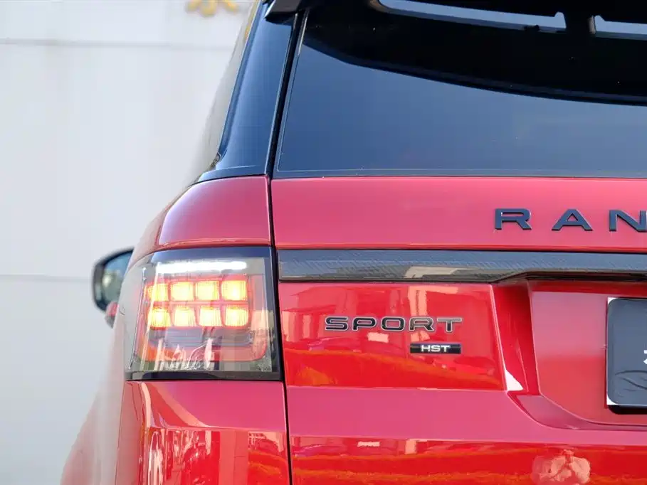 Land Rover Range Rover Sport 2021 3.0 L6 HST фото 18