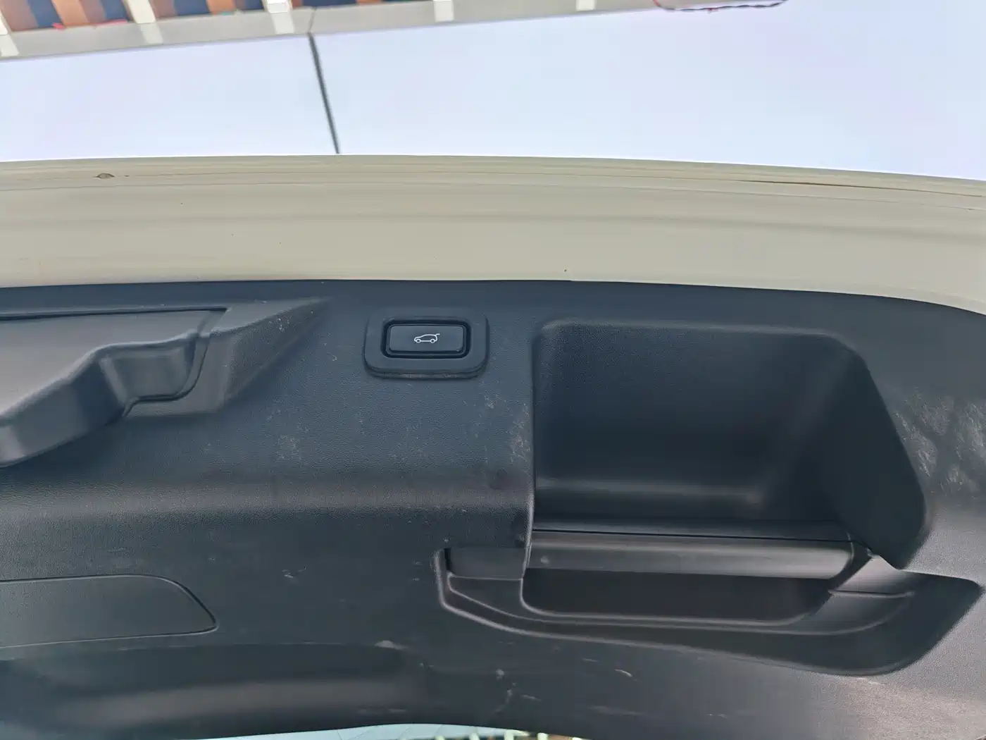 LAND ROVER DISCOVER SPORTS