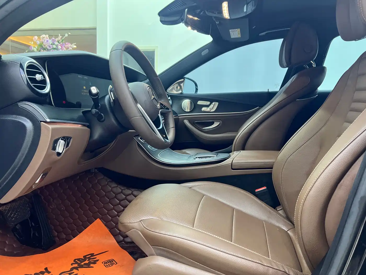 Mercedes-Benz E-Class 2022 E 300 L Fashion фото 11