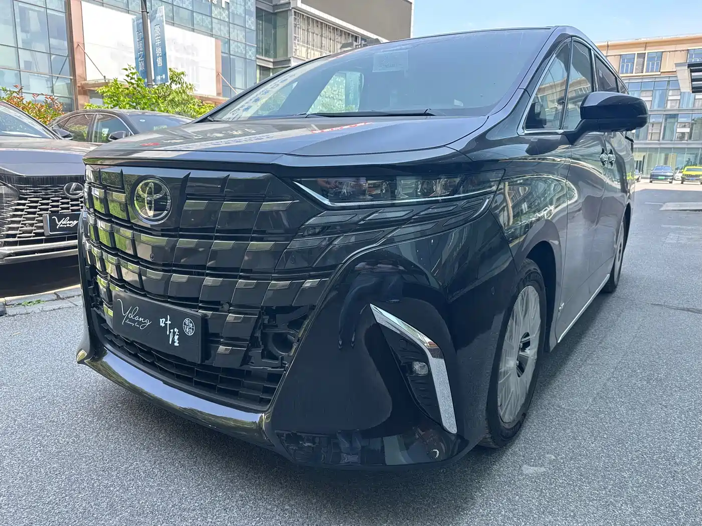 Toyota Alphard 2025 Hybrid 2.5L Prestige Gold Edition