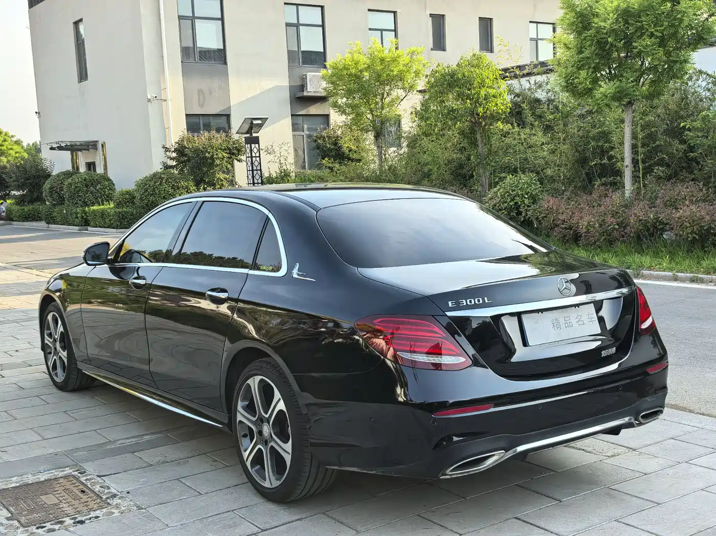 Mercedes-Benz E-Class 2016 E 300 L Sport Fashion Type фото 4