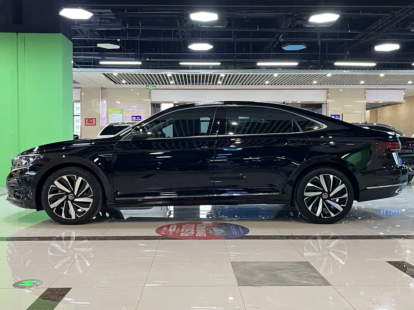 Volkswagen Passat 2023 330TSI Elite Edition фото 4
