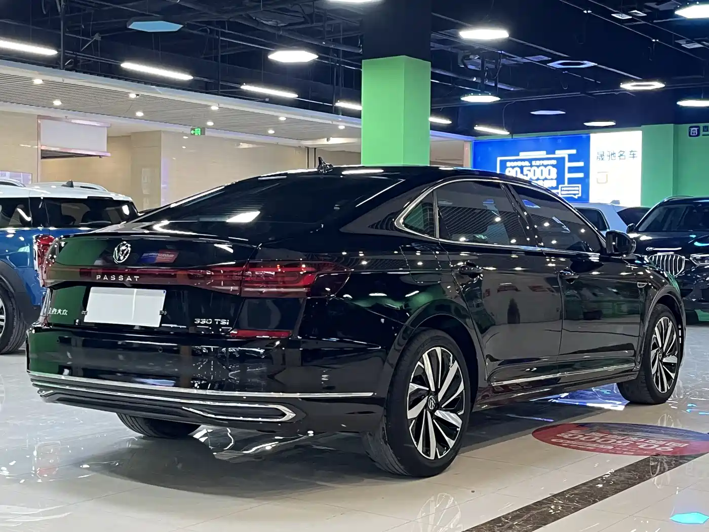 Volkswagen Passat 2023 330TSI Elite Edition фото 17
