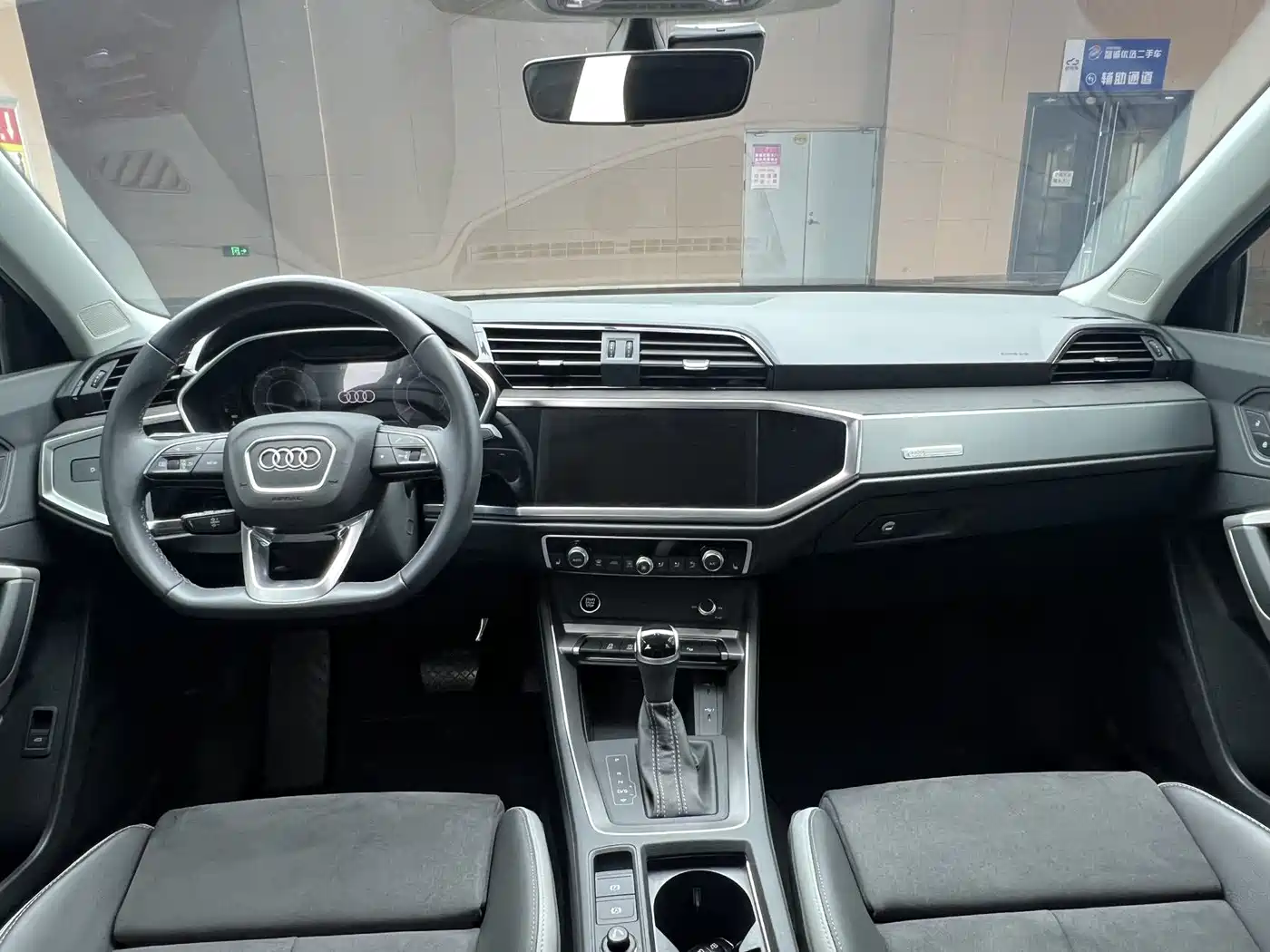 Audi Q3 2023 35 TFSI Fashion Dynamic (1.4T) фото 15