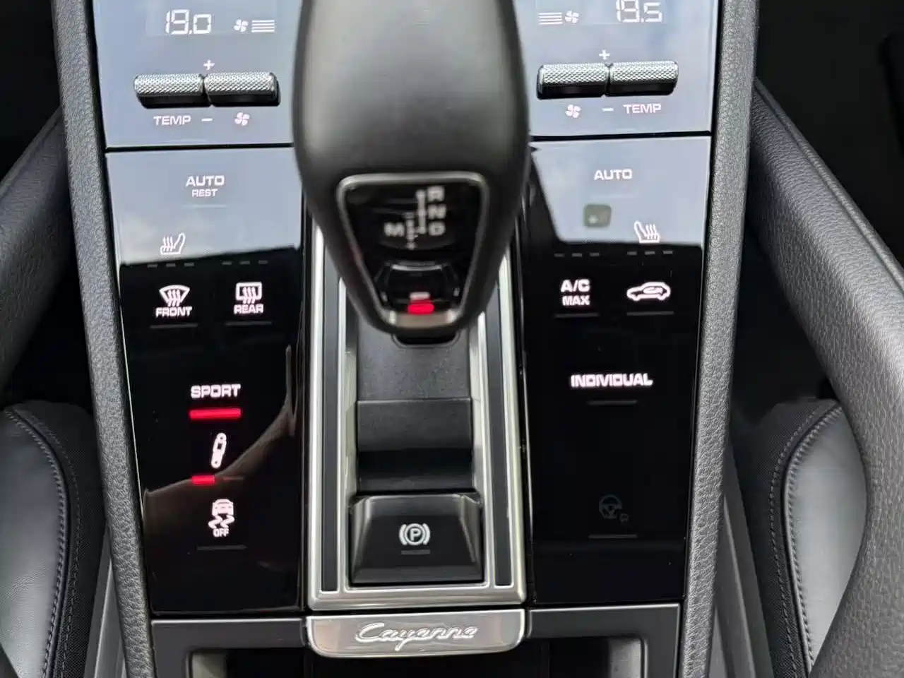 Porsche Cayenne 2018 Cayenne 3.0T фото 8