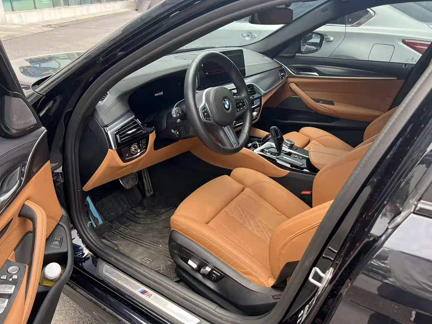 BMW 5 Series (Import) 2022 Facelift 530i M Sport Package фото 2