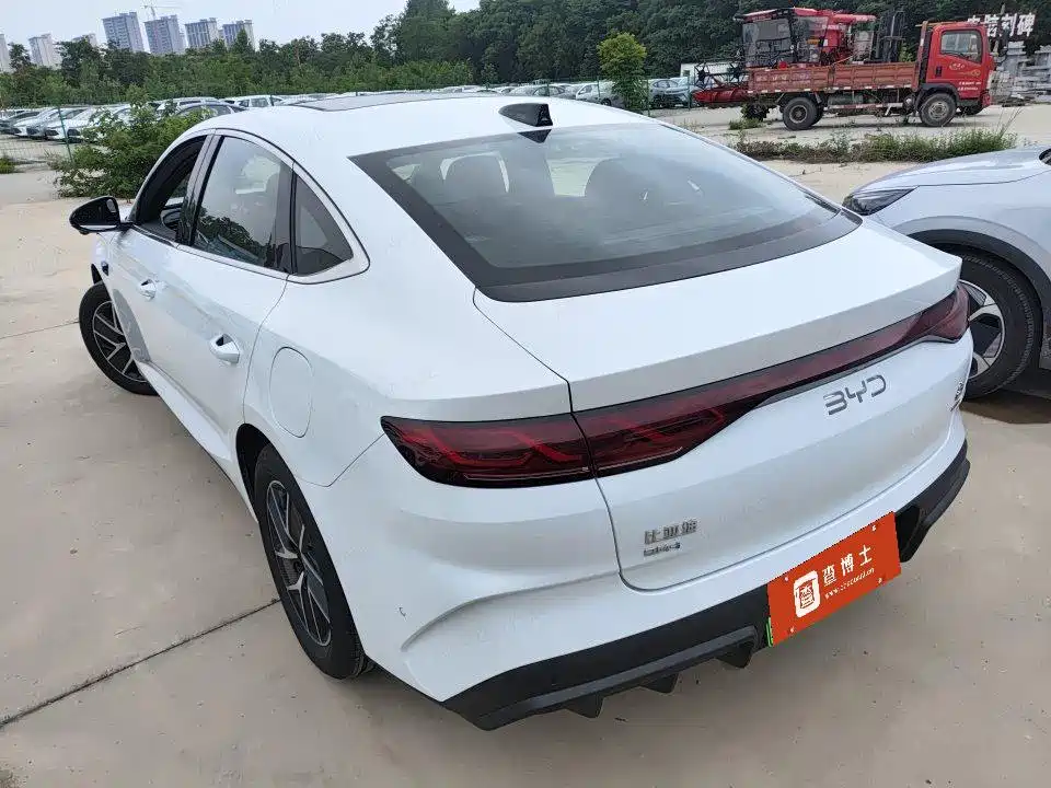 BYD Qin L 2025 DM-i Smart Drive Edition 120KM Surpassing фото 3