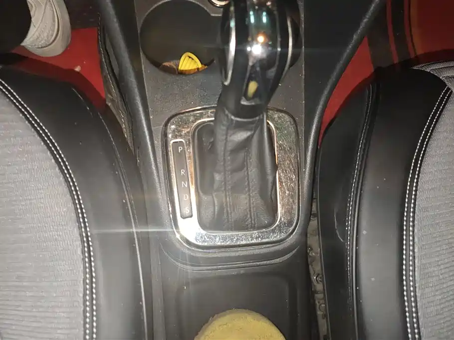 Volkswagen Polo 2018 1.5L Auto Safe Drive фото 16