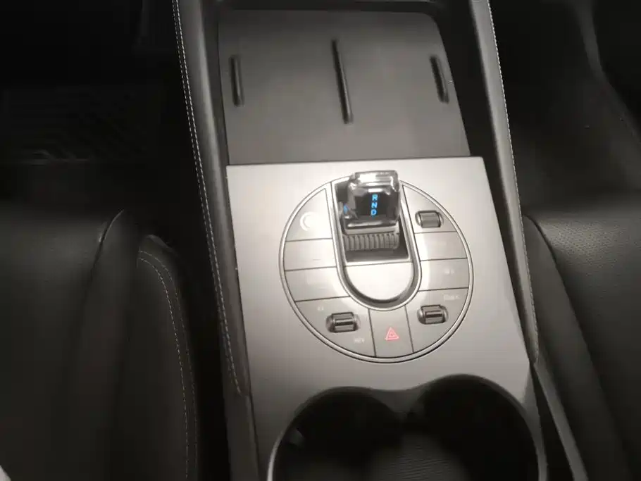 BYD Seal 06 New Energy 2024 DM-i 80KM Prestige фото 16
