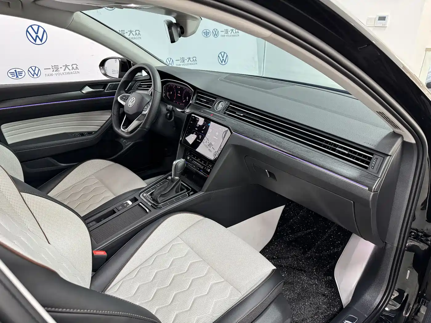 Volkswagen Magotan 2026 2026 Model 30 Million Special Selection 380TSI DSG Luxury