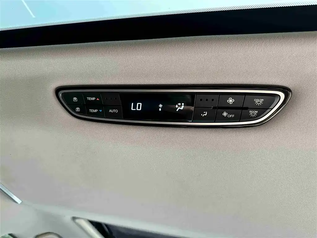 GAC Trumpchi Trumpchi M8 2021 Leading Show Series 390T Ultimate Edition фото 28