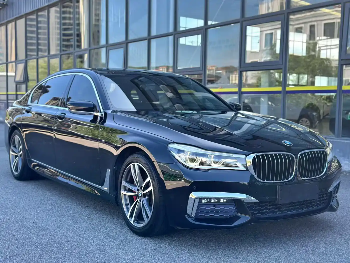 BMW 7 Series 2018 730Li Premium Type M Sport Package фото 3