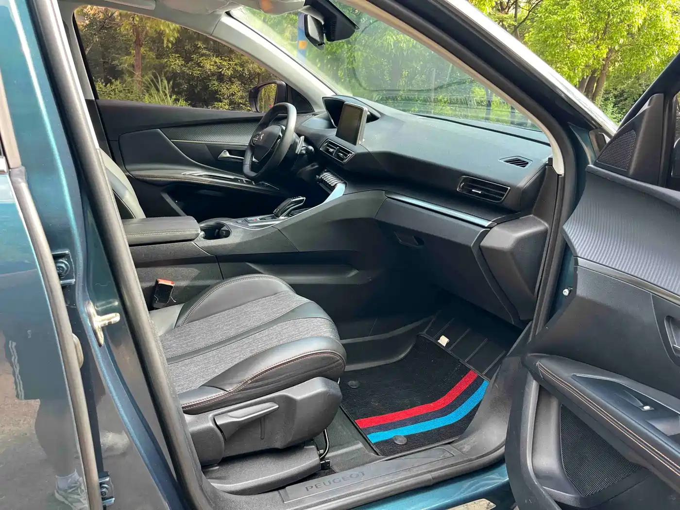 Peugeot 5008 2017 380THP 7-seat Elite Edition фото 17