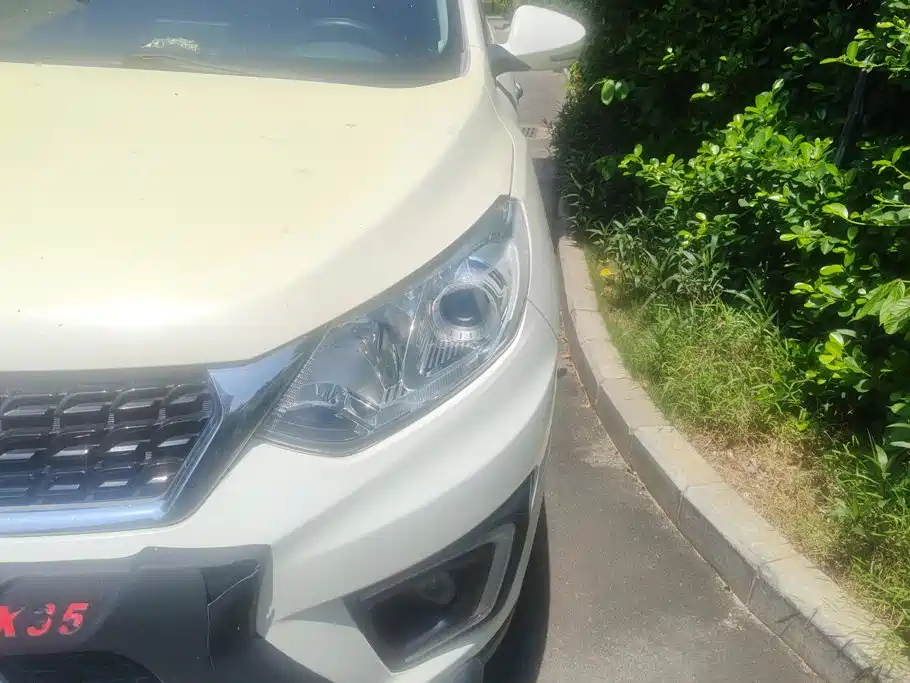 BAIC Senova X35 2016 2016 1.5L Automatic Luxury Edition