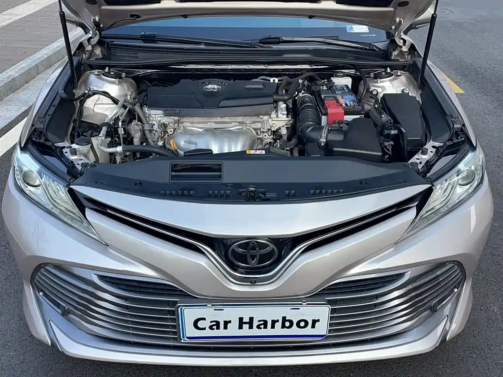 Toyota Camry 2018 2.0G Luxury Edition фото 10
