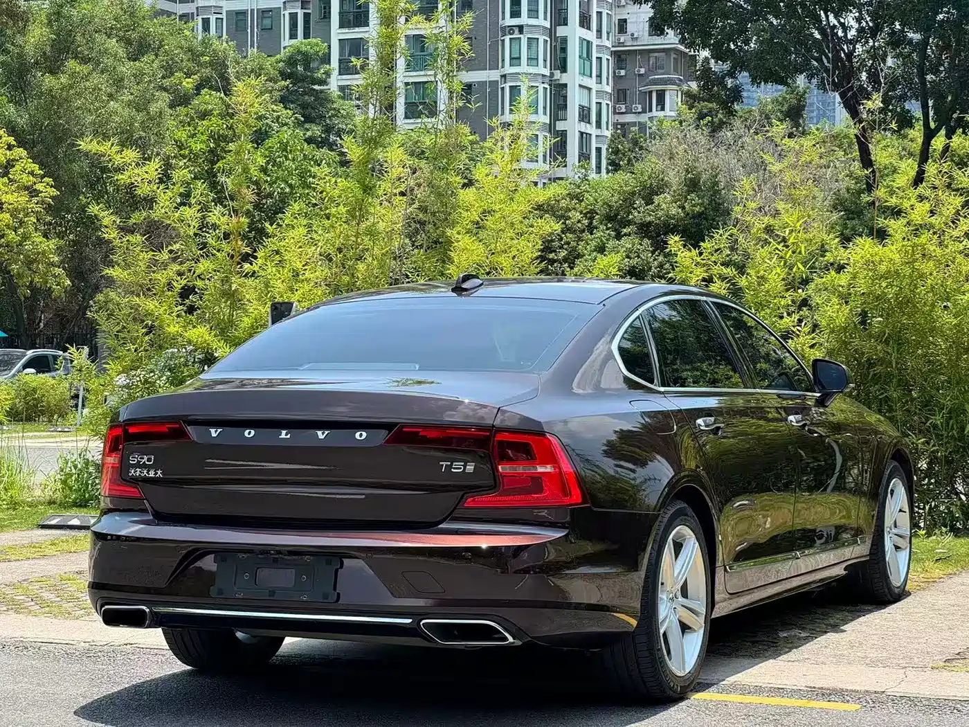 Фото 7 - Volvo S90
