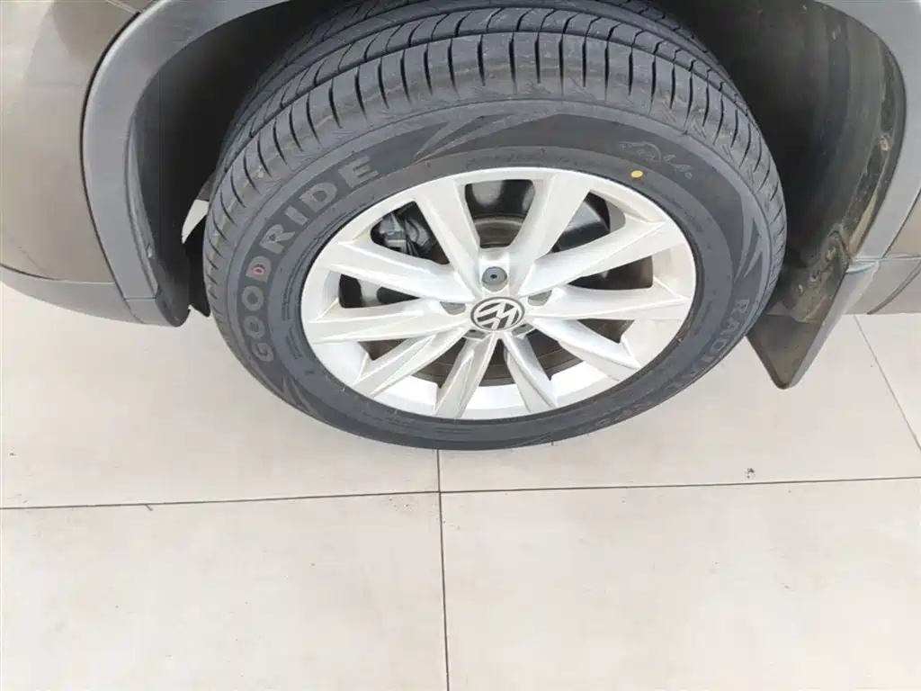 Volkswagen Tiguan 2017 300TSI Automatic 2WD Silk Road Comfort Edition фото 23