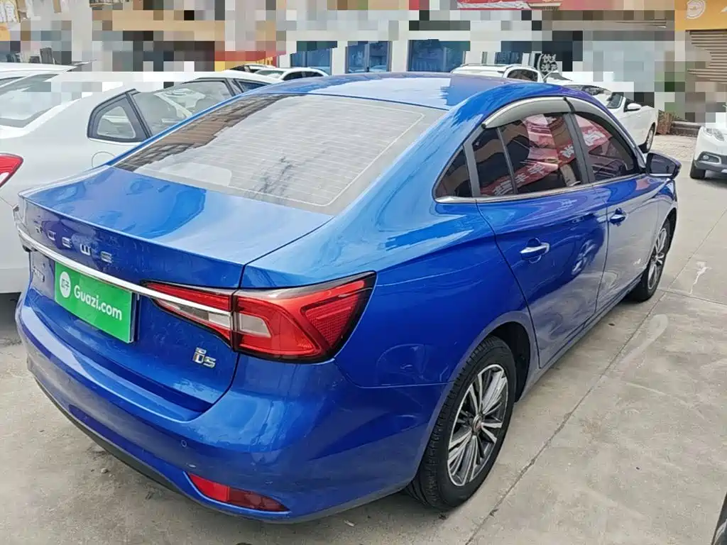 Фото 7 - Roewe i5