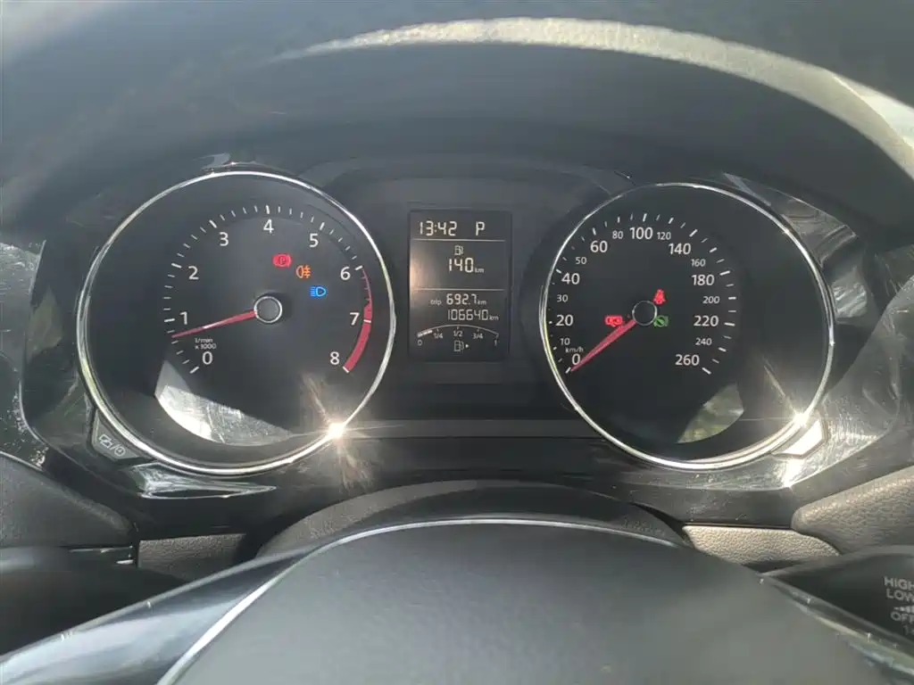 Volkswagen Sagitar 2017 1.6L Automatic Comfort фото 12