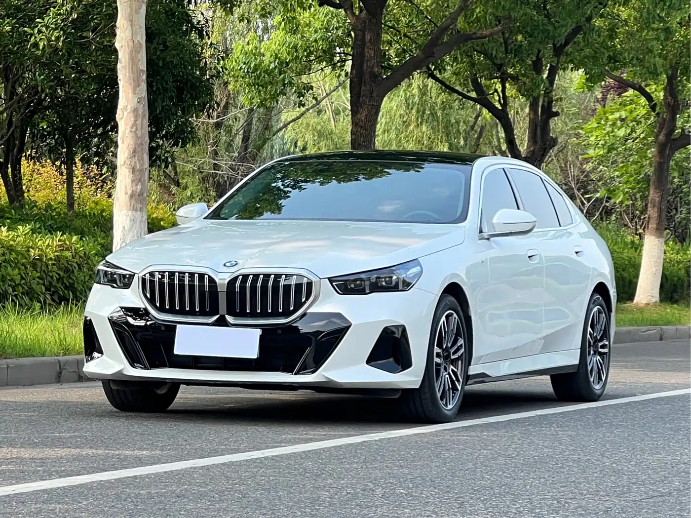 BMW 5 Series 2026 525Li M Sport Package