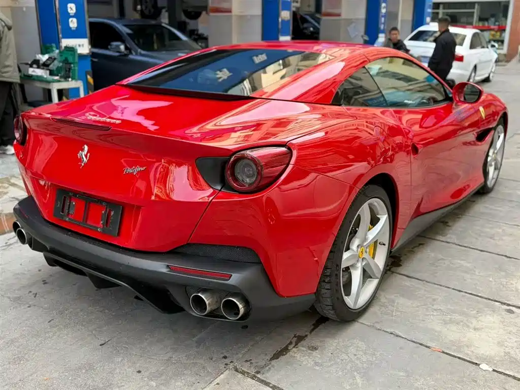 Ferrari Portofino 2019 2018 Model 3.9T
