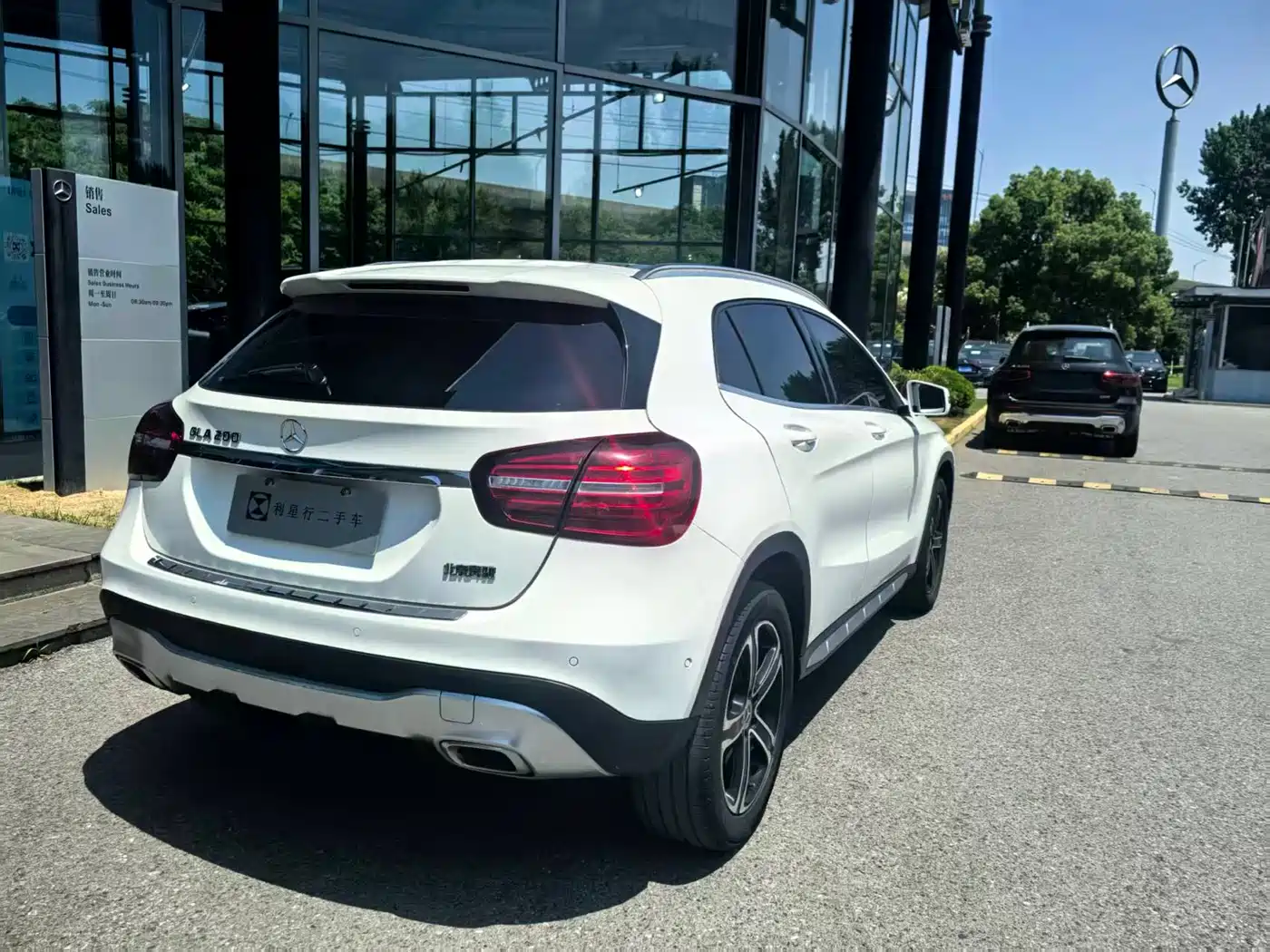 Mercedes-Benz GLA 2018 GLA 200 Fashion фото 8