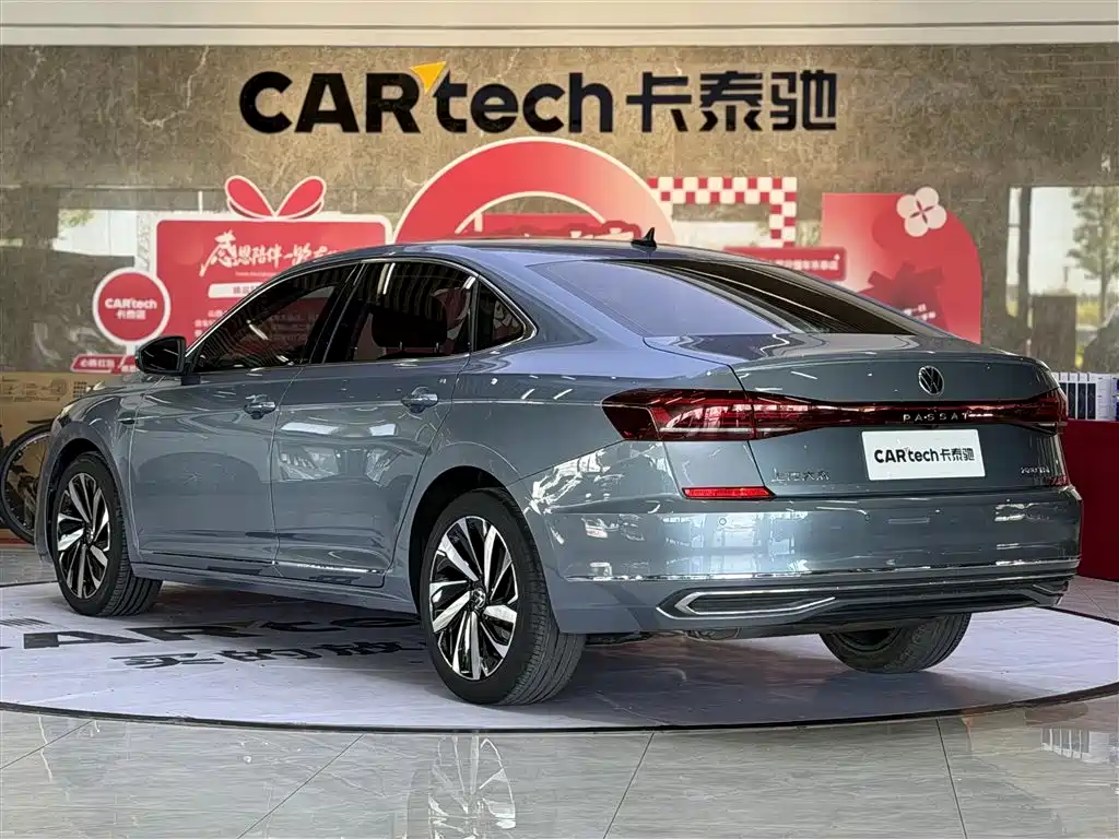 Volkswagen Passat 2022 330TSI Starry Sky Premium Edition фото 7