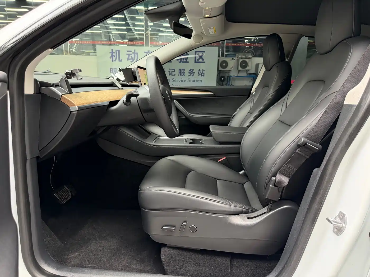 Фото 4 - Tesla Model Y