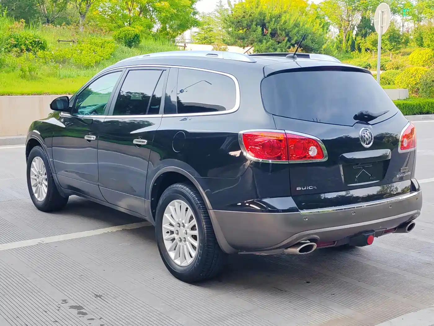 Buick Enclave 2014 2013 3.6L 2WD Elegance Edition