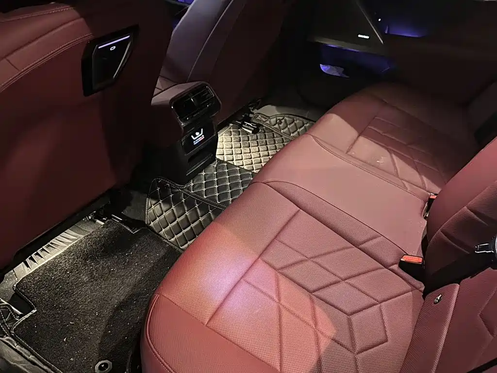 BMW 5 Series 2024 530Li Leading Model Luxury Package фото 6