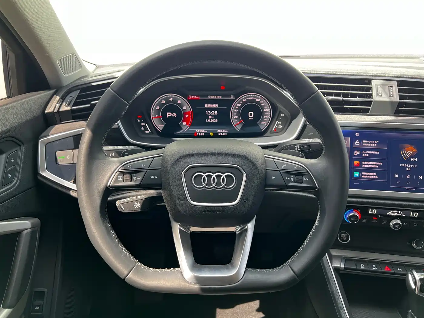 Audi Q3 2022 35 TFSI Fashion Dynamic фото 10