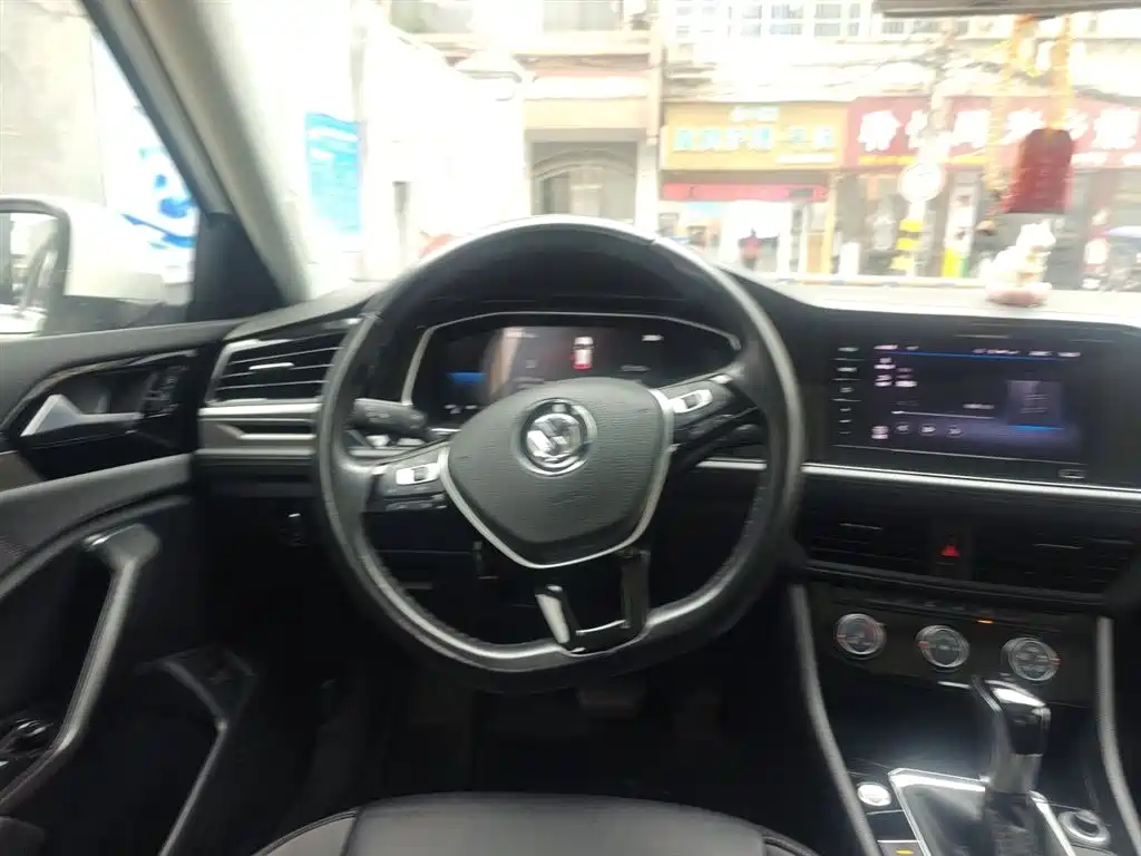 Volkswagen Sagitar 2021 280TSI DSG Comfort Smart Connect Edition фото 3