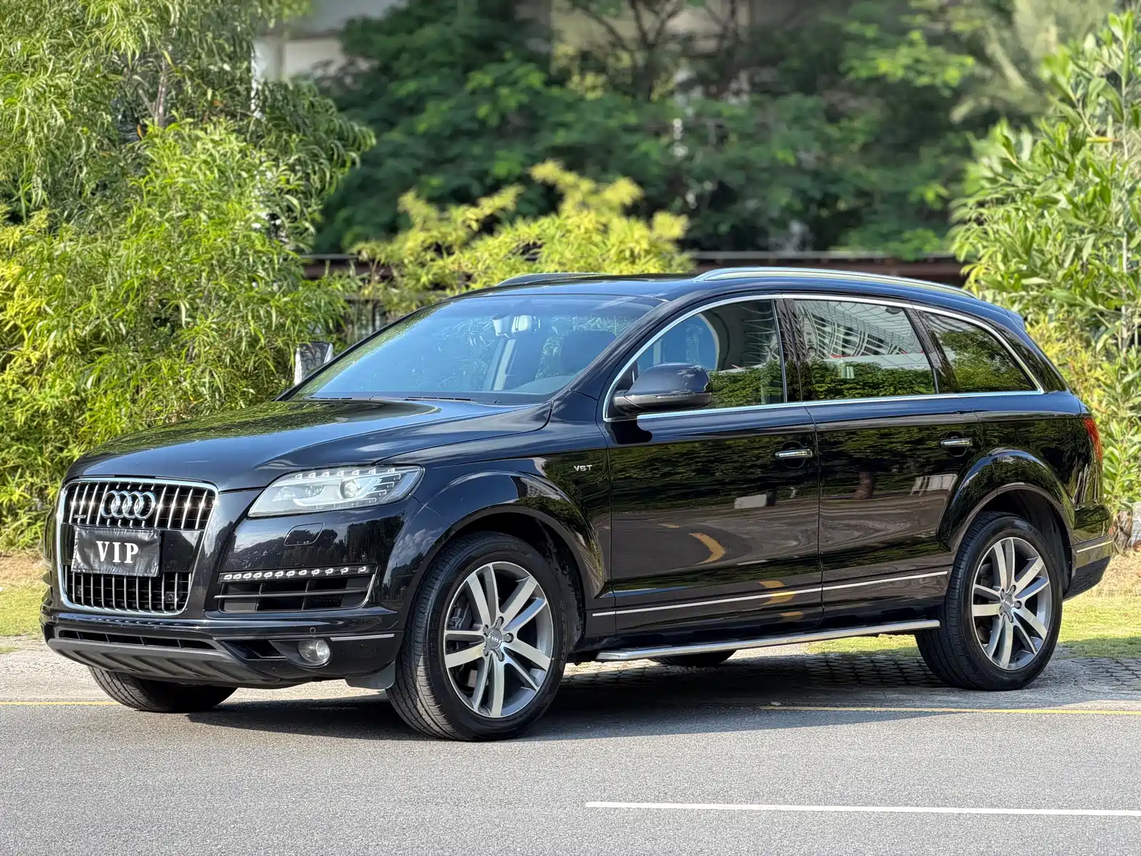 Photo 3 - Audi Q7