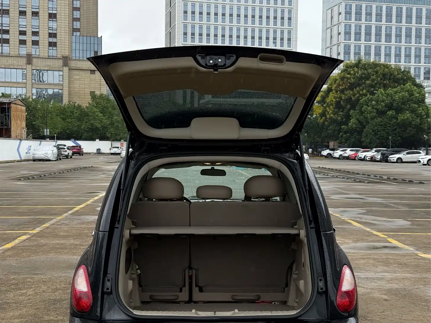 Photo 15 - Chrysler PT Cruiser