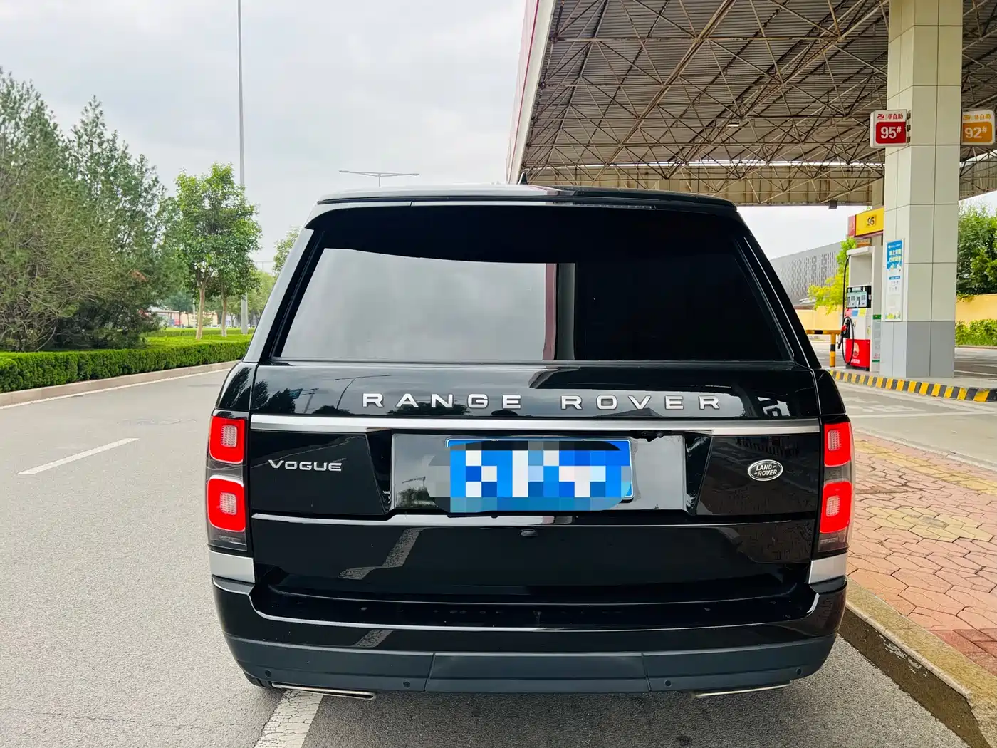 Land Rover Range Rover 2018 3.0 SC V6 Vogue Heritage Extended Edition фото 4