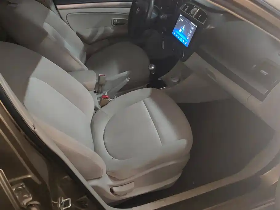 Dongfeng Aeolus Dongfeng Fengshen A60 2016 2016 Model 1.5L Manual Luxury
