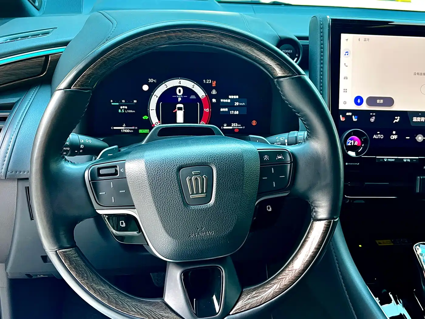Toyota Vellfire 2024 Crown Hybrid 2.5L Premium Edition фото 16