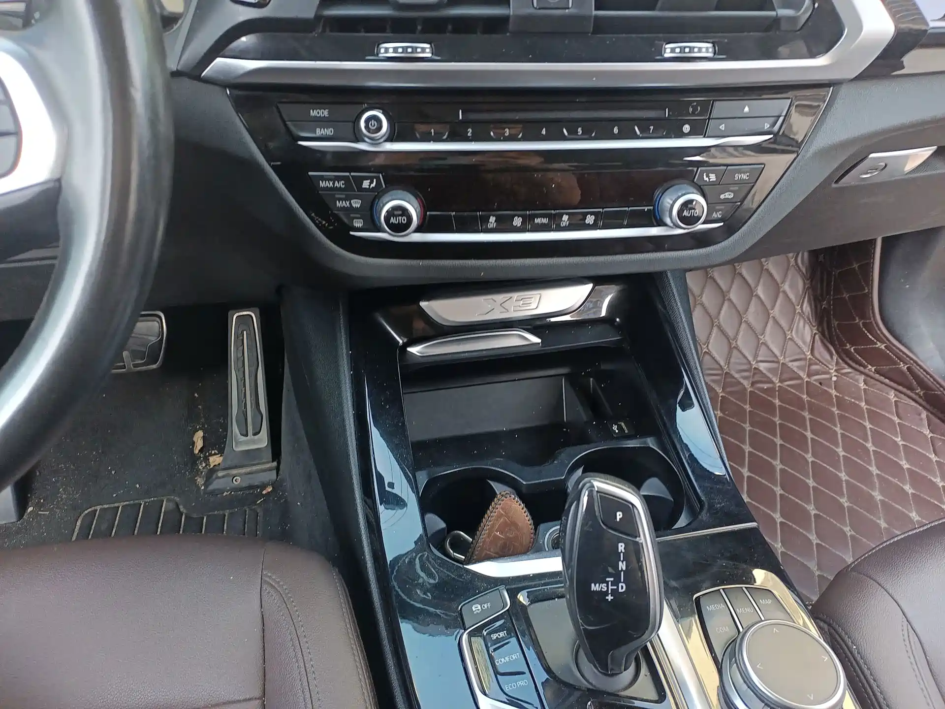 Фото 26 - BMW X3
