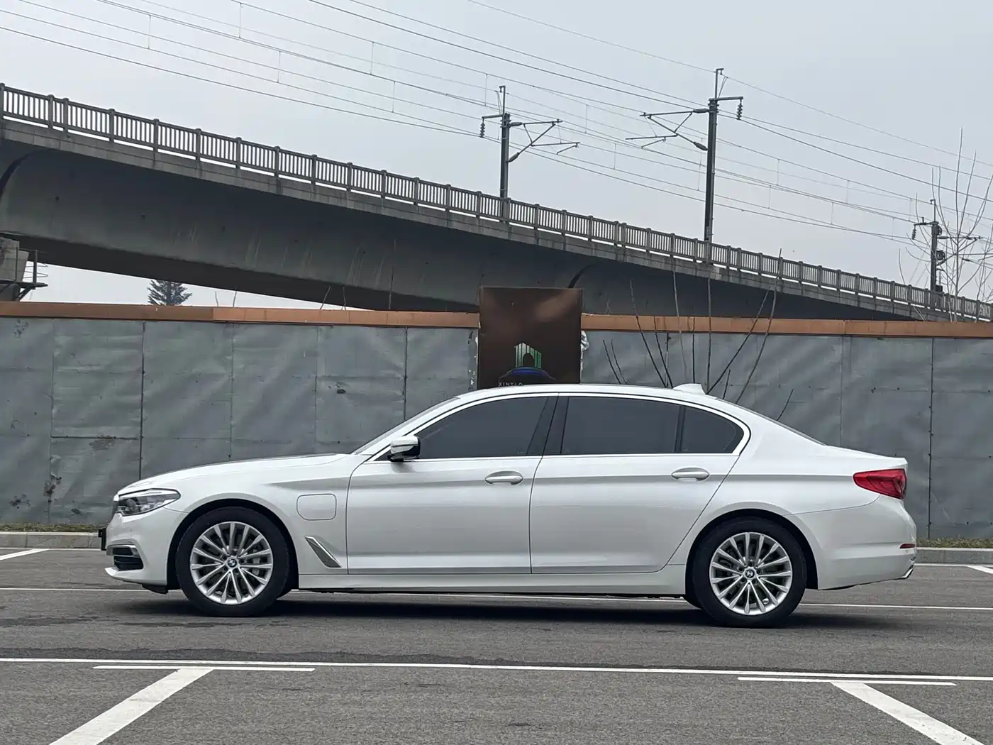 BMW 5 SERIES NEW ENERGY