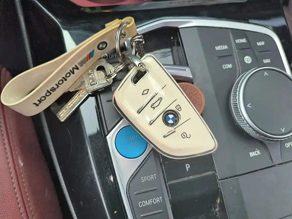 BMW iX3 2023 Leading Type фото 12