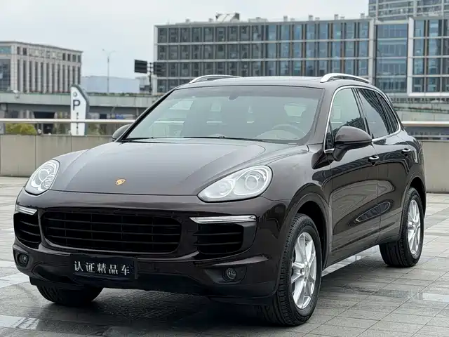 PORSCHE CAYENNE