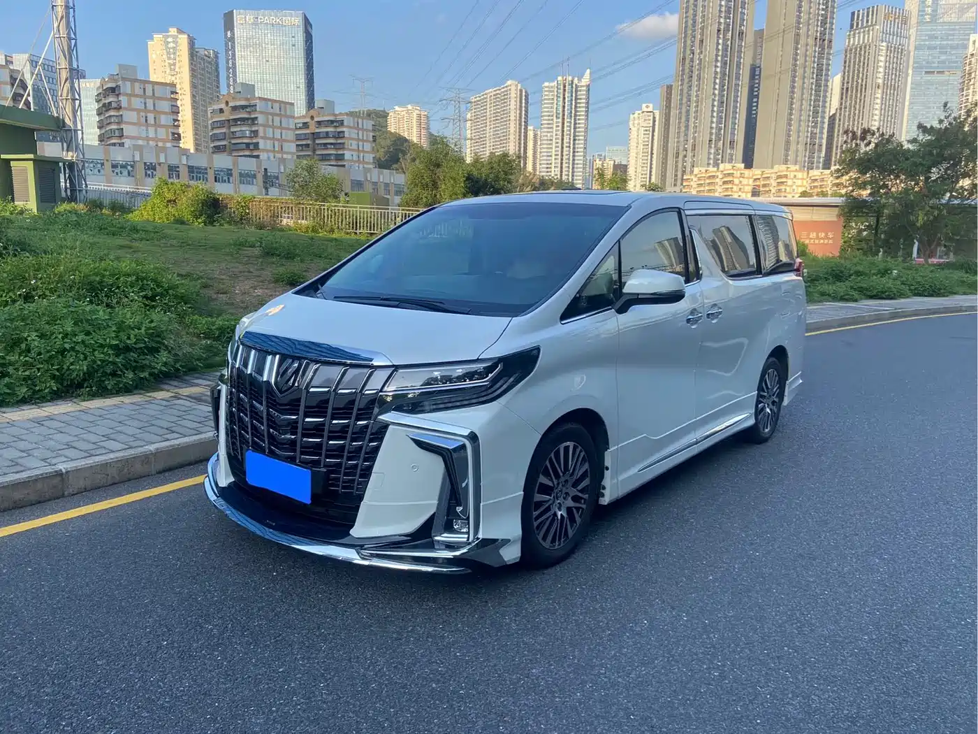 Toyota Alphard 2015 3.5L Luxury Edition