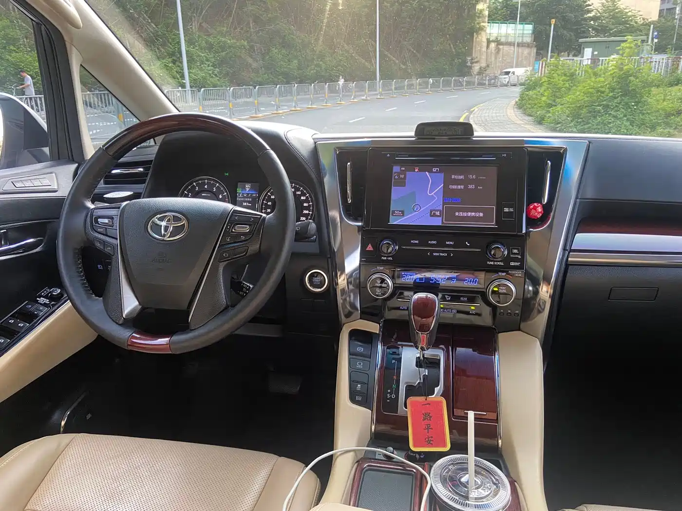 Toyota Alphard 2015 3.5L Luxury Edition фото 10