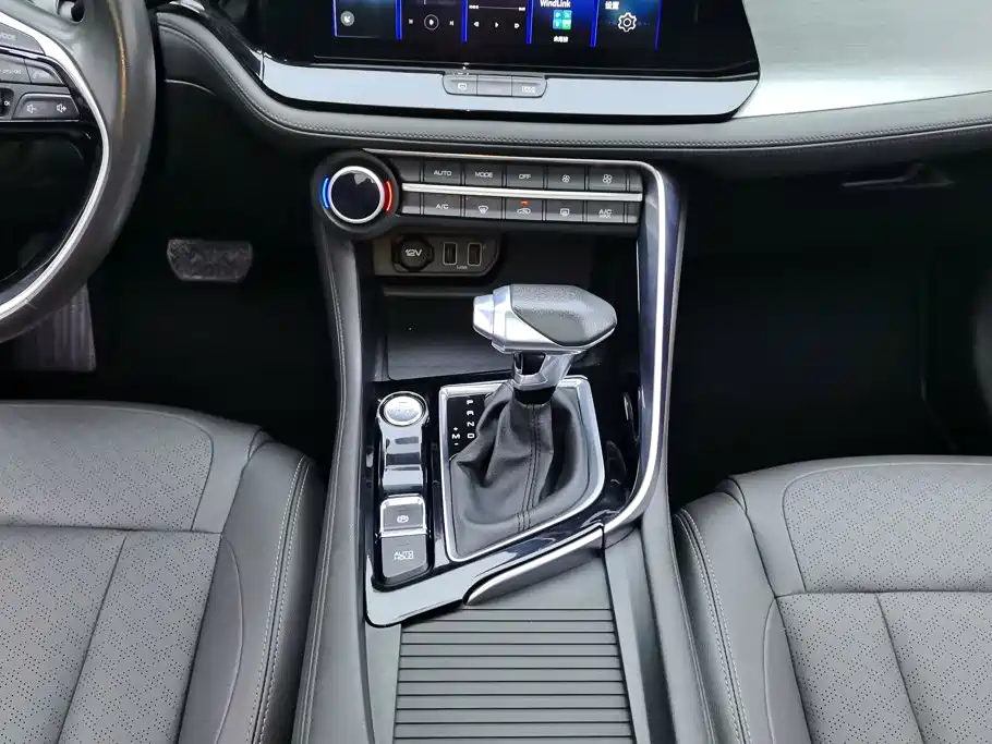 Dongfeng Aeolus Dongfeng Fengshen AX7 2021 2021 1.6T Automatic Premium Edition
