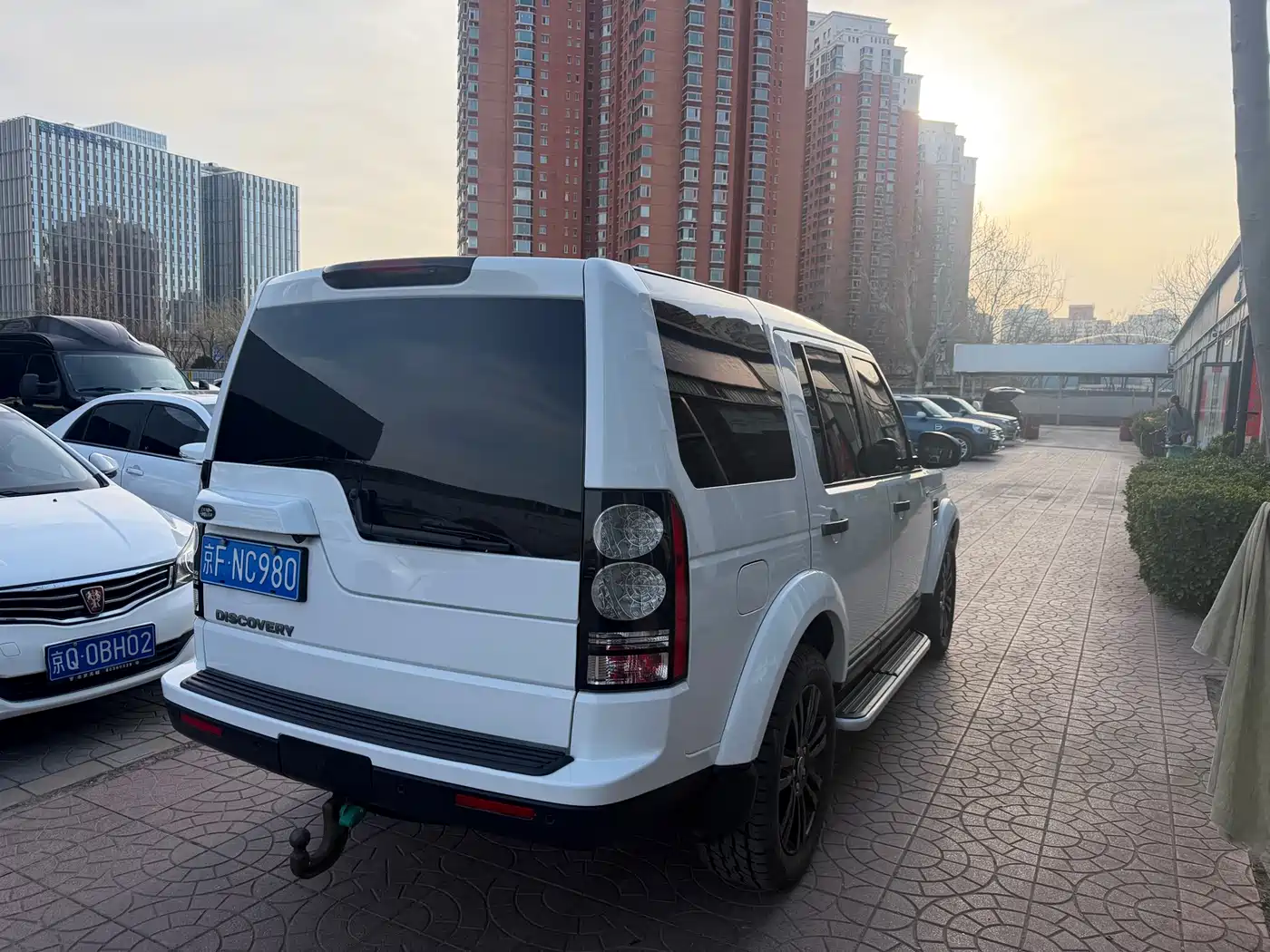 Land Rover Discovery 2017 3.0 SC V6 SE фото 6